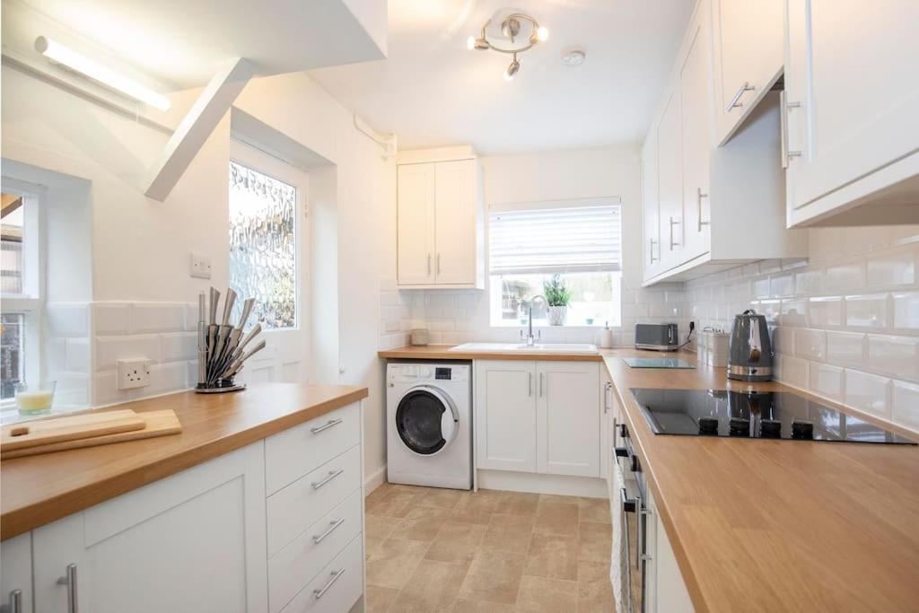 3 Bed House/Garden/Wi-Fi/Parking/Central Location Villa Guildford Eksteriør bilde