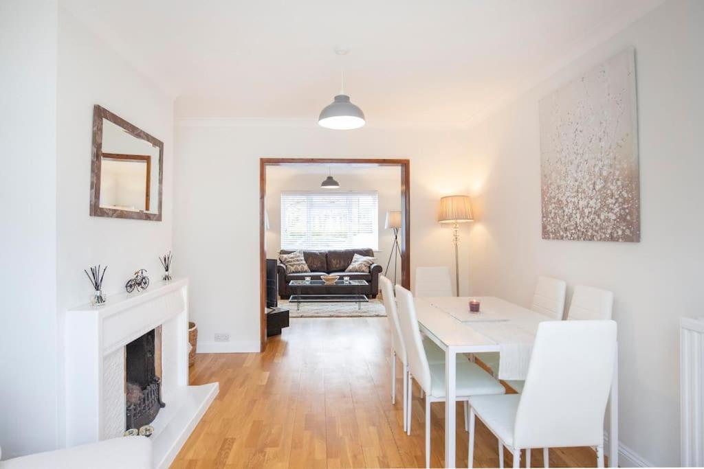 3 Bed House/Garden/Wi-Fi/Parking/Central Location Villa Guildford Eksteriør bilde